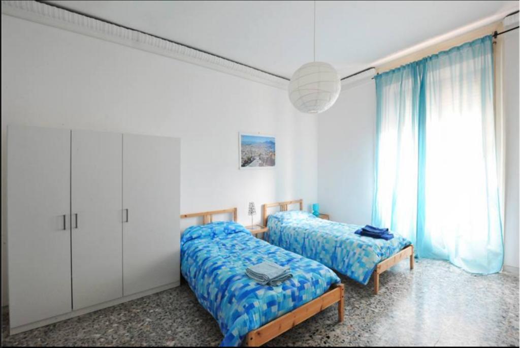 B&B Rossonapoletano Napoli Bagian luar foto