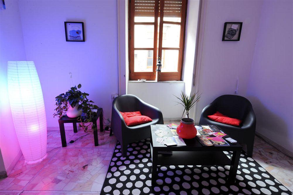 B&B Rossonapoletano Napoli Bagian luar foto