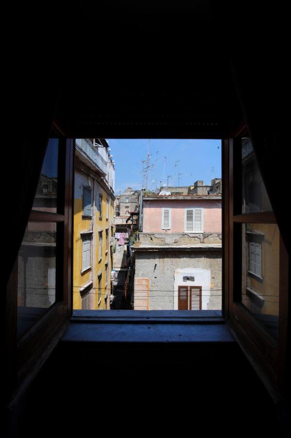 B&B Rossonapoletano Napoli Ruang foto
